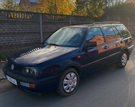 Синий Фольксваген Гольф, объемом двигателя 1.78 л и пробегом 400 тыс. км за 1950 $, фото 1 на Automoto.ua