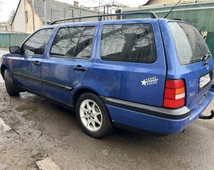 Синий Фольксваген Гольф, объемом двигателя 1.8 л и пробегом 300 тыс. км за 2100 $, фото 5 на Automoto.ua