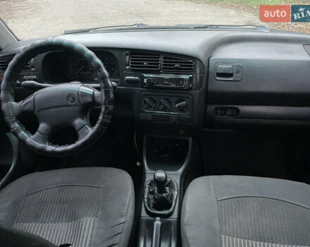 Синій Фольксваген Гольф, об'ємом двигуна 1.9 л та пробігом 200 тис. км за 1900 $, фото 12 на Automoto.ua