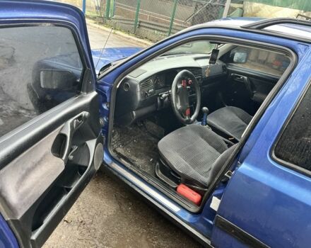 Синий Фольксваген Гольф, объемом двигателя 1.8 л и пробегом 300 тыс. км за 2100 $, фото 3 на Automoto.ua