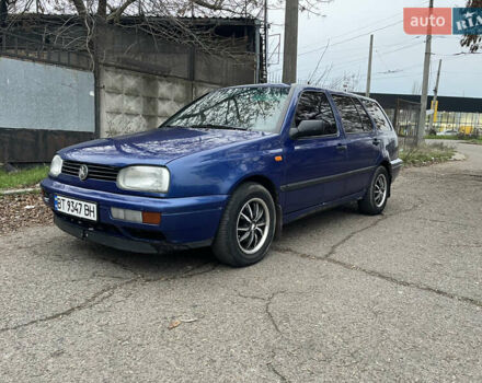 Синій Фольксваген Гольф, об'ємом двигуна 1.9 л та пробігом 200 тис. км за 1900 $, фото 1 на Automoto.ua