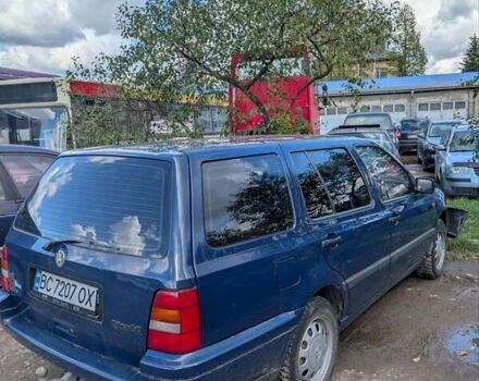 Синий Фольксваген Гольф, объемом двигателя 1.9 л и пробегом 300 тыс. км за 2500 $, фото 1 на Automoto.ua