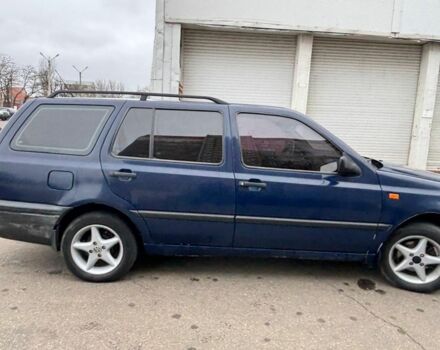 Синий Фольксваген Гольф, объемом двигателя 1.9 л и пробегом 230 тыс. км за 1350 $, фото 6 на Automoto.ua