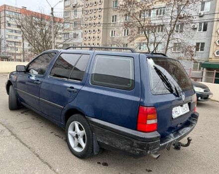 Синий Фольксваген Гольф, объемом двигателя 1.9 л и пробегом 230 тыс. км за 1350 $, фото 3 на Automoto.ua