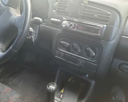 Синий Фольксваген Гольф, объемом двигателя 1.6 л и пробегом 410 тыс. км за 3500 $, фото 4 на Automoto.ua