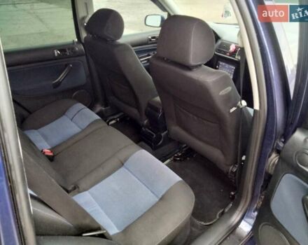 Фольксваген Гольф 1999 в Шумск на Automoto.ua Синий Фольксваген Гольф, объемом двигателя 1.6 л и пробегом 190 тыс. км за 3800 $, фото 10 на Automoto.ua