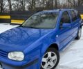 Синий Фольксваген Гольф, объемом двигателя 1.6 л и пробегом 275 тыс. км за 4000 $, фото 1 на Automoto.ua