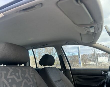 Синий Фольксваген Гольф, объемом двигателя 1.4 л и пробегом 273 тыс. км за 3850 $, фото 19 на Automoto.ua