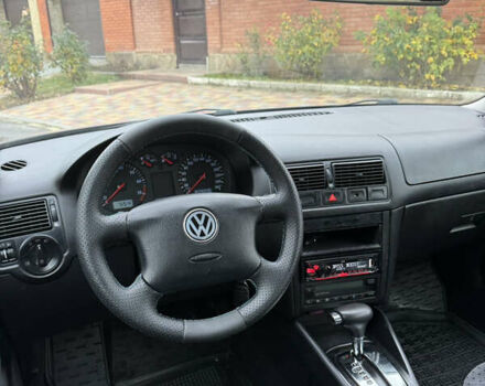 Синий Фольксваген Гольф, объемом двигателя 1.6 л и пробегом 262 тыс. км за 4799 $, фото 22 на Automoto.ua