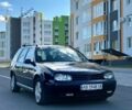 Синий Фольксваген Гольф, объемом двигателя 1.6 л и пробегом 297 тыс. км за 3999 $, фото 1 на Automoto.ua