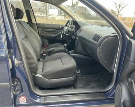 Синий Фольксваген Гольф, объемом двигателя 1.4 л и пробегом 273 тыс. км за 3850 $, фото 16 на Automoto.ua