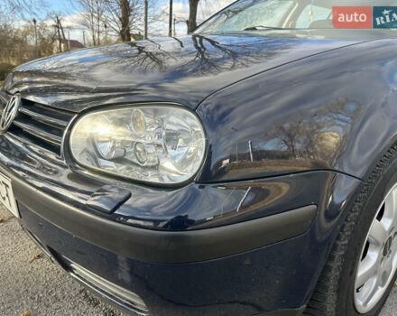 Синий Фольксваген Гольф, объемом двигателя 1.39 л и пробегом 273 тыс. км за 3850 $, фото 3 на Automoto.ua