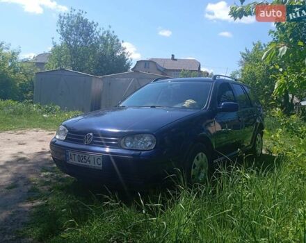 Синий Фольксваген Гольф, объемом двигателя 1.6 л и пробегом 289 тыс. км за 3450 $, фото 3 на Automoto.ua