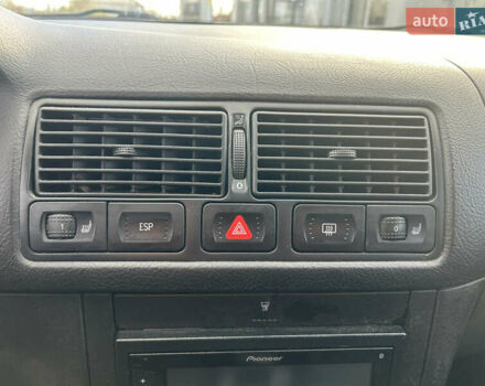 Синий Фольксваген Гольф, объемом двигателя 1.39 л и пробегом 273 тыс. км за 3850 $, фото 41 на Automoto.ua