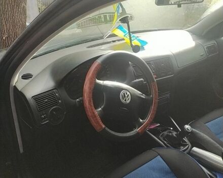 Синий Фольксваген Гольф, объемом двигателя 1.9 л и пробегом 280 тыс. км за 3400 $, фото 4 на Automoto.ua