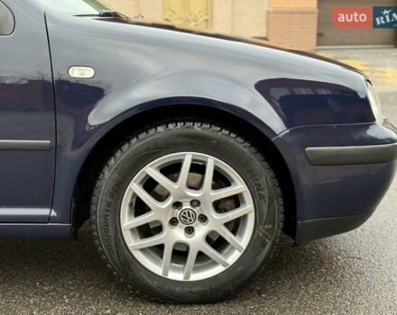Синий Фольксваген Гольф, объемом двигателя 1.6 л и пробегом 262 тыс. км за 4799 $, фото 8 на Automoto.ua