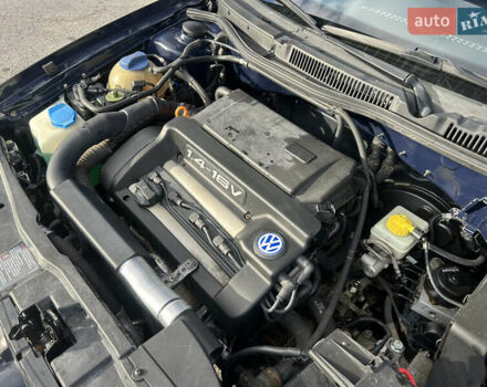 Синий Фольксваген Гольф, объемом двигателя 1.39 л и пробегом 273 тыс. км за 3850 $, фото 63 на Automoto.ua