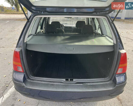 Синий Фольксваген Гольф, объемом двигателя 1.39 л и пробегом 273 тыс. км за 3850 $, фото 58 на Automoto.ua