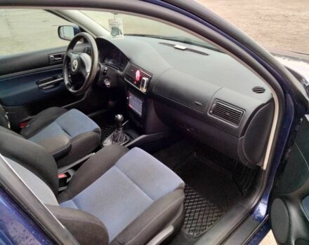 Синій Фольксваген Гольф, об'ємом двигуна 1.6 л та пробігом 190 тис. км за 3800 $, фото 9 на Automoto.ua