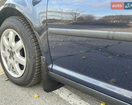 Синий Фольксваген Гольф, объемом двигателя 1.39 л и пробегом 273 тыс. км за 3850 $, фото 23 на Automoto.ua