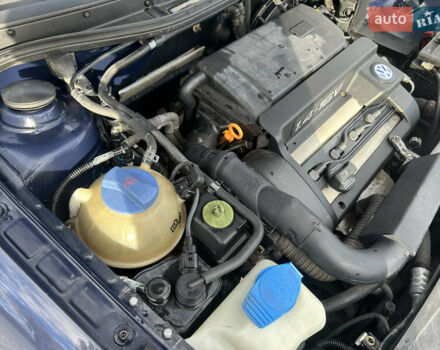 Синий Фольксваген Гольф, объемом двигателя 1.39 л и пробегом 273 тыс. км за 3850 $, фото 61 на Automoto.ua