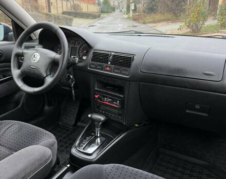Синий Фольксваген Гольф, объемом двигателя 1.6 л и пробегом 262 тыс. км за 4799 $, фото 20 на Automoto.ua