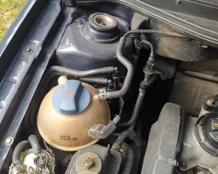 Синий Фольксваген Гольф, объемом двигателя 1.9 л и пробегом 280 тыс. км за 3400 $, фото 5 на Automoto.ua