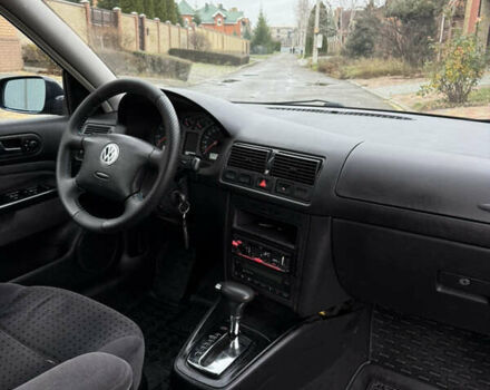 Синий Фольксваген Гольф, объемом двигателя 1.6 л и пробегом 262 тыс. км за 4799 $, фото 28 на Automoto.ua