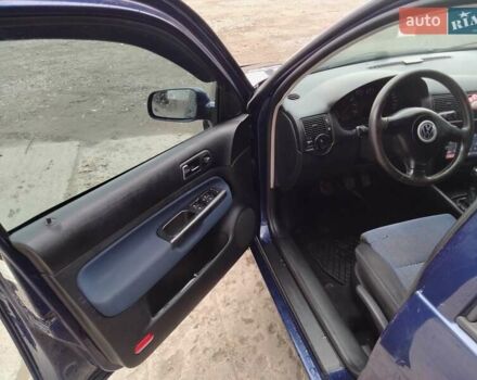 Фольксваген Гольф 1999 в Шумск на Automoto.ua Синий Фольксваген Гольф, объемом двигателя 1.6 л и пробегом 190 тыс. км за 3800 $, фото 9 на Automoto.ua