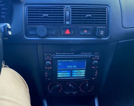 Фольксваген Гольф 2000 в Виннице на Automoto.ua Синий Фольксваген Гольф, объемом двигателя 1.6 л и пробегом 350 тыс. км за 4999 $, фото 4 на Automoto.ua