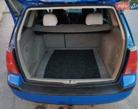 Синий Фольксваген Гольф, объемом двигателя 1.6 л и пробегом 280 тыс. км за 2950 $, фото 10 на Automoto.ua