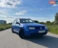 Синий Фольксваген Гольф, объемом двигателя 1.6 л и пробегом 300 тыс. км за 3000 $, фото 1 на Automoto.ua