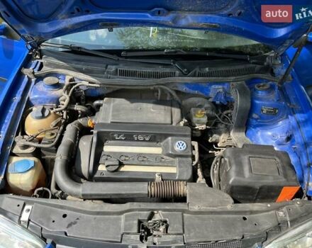 Синий Фольксваген Гольф, объемом двигателя 1.39 л и пробегом 355 тыс. км за 3300 $, фото 23 на Automoto.ua