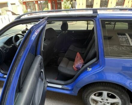 Синий Фольксваген Гольф, объемом двигателя 1.4 л и пробегом 245 тыс. км за 4000 $, фото 5 на Automoto.ua