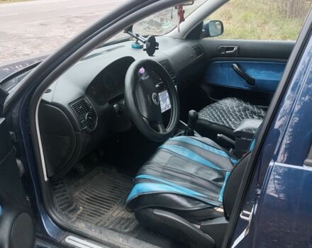 Синий Фольксваген Гольф, объемом двигателя 1.6 л и пробегом 297 тыс. км за 3300 $, фото 10 на Automoto.ua