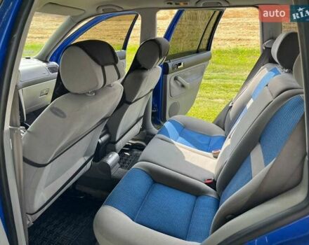 Синий Фольксваген Гольф, объемом двигателя 1.39 л и пробегом 355 тыс. км за 3300 $, фото 14 на Automoto.ua