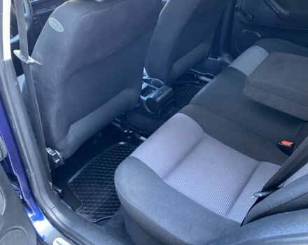 Синий Фольксваген Гольф, объемом двигателя 1.6 л и пробегом 211 тыс. км за 4550 $, фото 11 на Automoto.ua