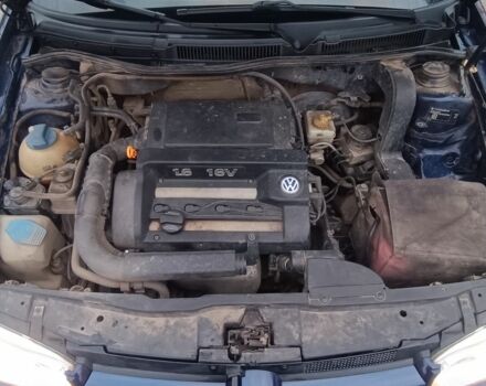 Фольксваген Гольф 2000 у Вінниці на Automoto.ua Синій Фольксваген Гольф, об'ємом двигуна 1.6 л та пробігом 260 тис. км за 3350 $, фото 12 на Automoto.ua