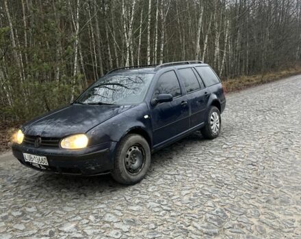 Синий Фольксваген Гольф, объемом двигателя 1.9 л и пробегом 380 тыс. км за 1150 $, фото 3 на Automoto.ua