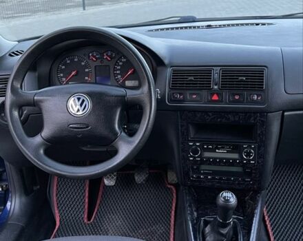 Синій Фольксваген Гольф, об'ємом двигуна 1.6 л та пробігом 260 тис. км за 3500 $, фото 2 на Automoto.ua