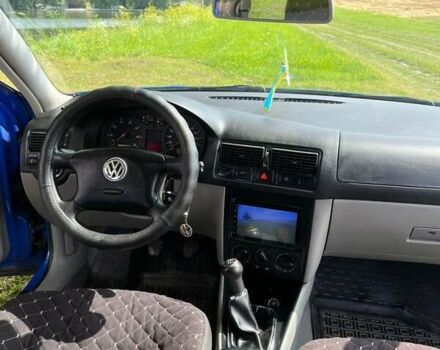 Синий Фольксваген Гольф, объемом двигателя 1.39 л и пробегом 355 тыс. км за 3300 $, фото 10 на Automoto.ua