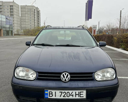Синий Фольксваген Гольф, объемом двигателя 1.6 л и пробегом 275 тыс. км за 4200 $, фото 1 на Automoto.ua