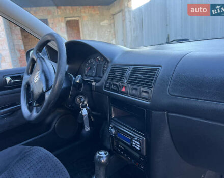 Синій Фольксваген Гольф, об'ємом двигуна 2 л та пробігом 401 тис. км за 2700 $, фото 25 на Automoto.ua