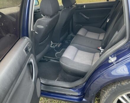 Синий Фольксваген Гольф, объемом двигателя 1.6 л и пробегом 260 тыс. км за 4300 $, фото 3 на Automoto.ua