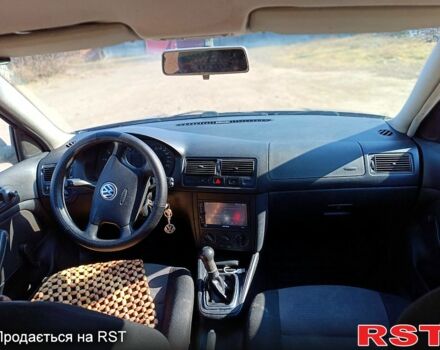 Синий Фольксваген Гольф, объемом двигателя 1.9 л и пробегом 370 тыс. км за 3300 $, фото 7 на Automoto.ua