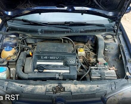 Синій Фольксваген Гольф, об'ємом двигуна 1.4 л та пробігом 280 тис. км за 3350 $, фото 3 на Automoto.ua