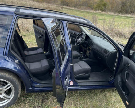 Фольксваген Гольф 2000 у Томашполе на Automoto.ua Синій Фольксваген Гольф, об'ємом двигуна 1.6 л та пробігом 260 тис. км за 4300 $, фото 8 на Automoto.ua