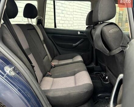 Синий Фольксваген Гольф, объемом двигателя 1.9 л и пробегом 349 тыс. км за 3590 $, фото 10 на Automoto.ua