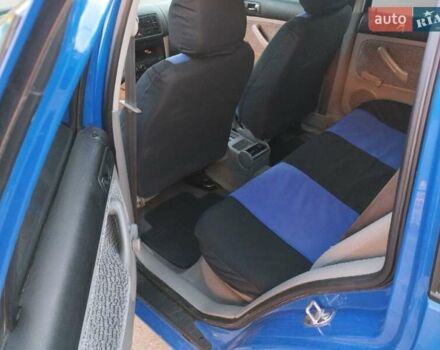 Синий Фольксваген Гольф, объемом двигателя 1.6 л и пробегом 280 тыс. км за 2950 $, фото 12 на Automoto.ua