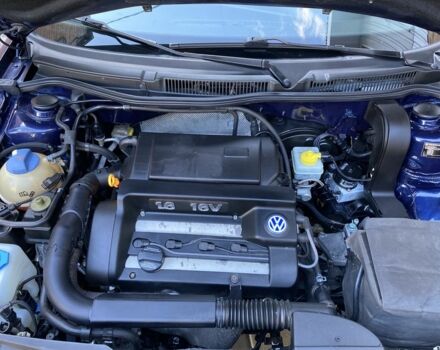 Синий Фольксваген Гольф, объемом двигателя 1.6 л и пробегом 211 тыс. км за 4550 $, фото 16 на Automoto.ua